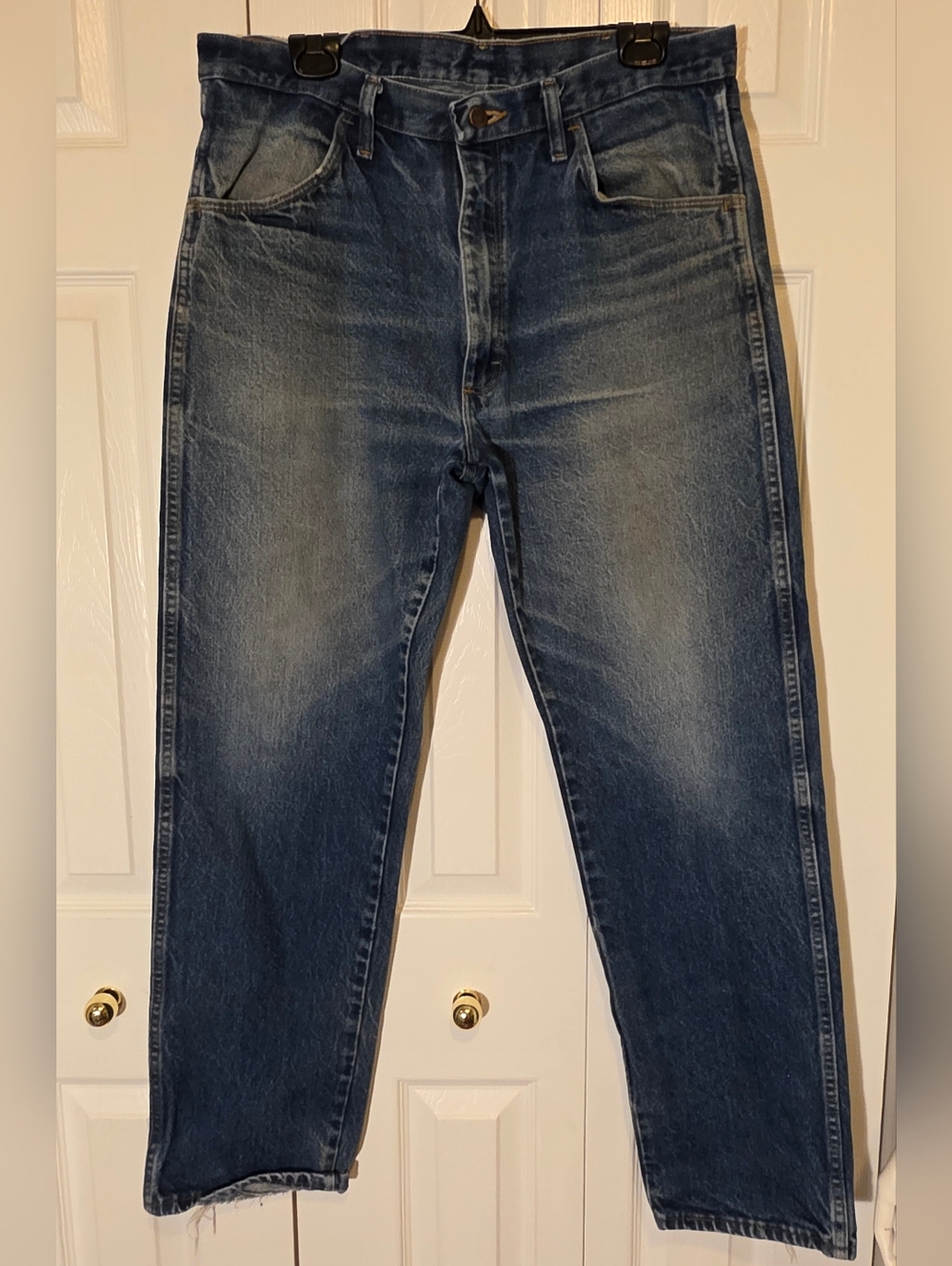 Classic Men's Blue Faded Denim Jeans - Relaxed Fit 36W 32L